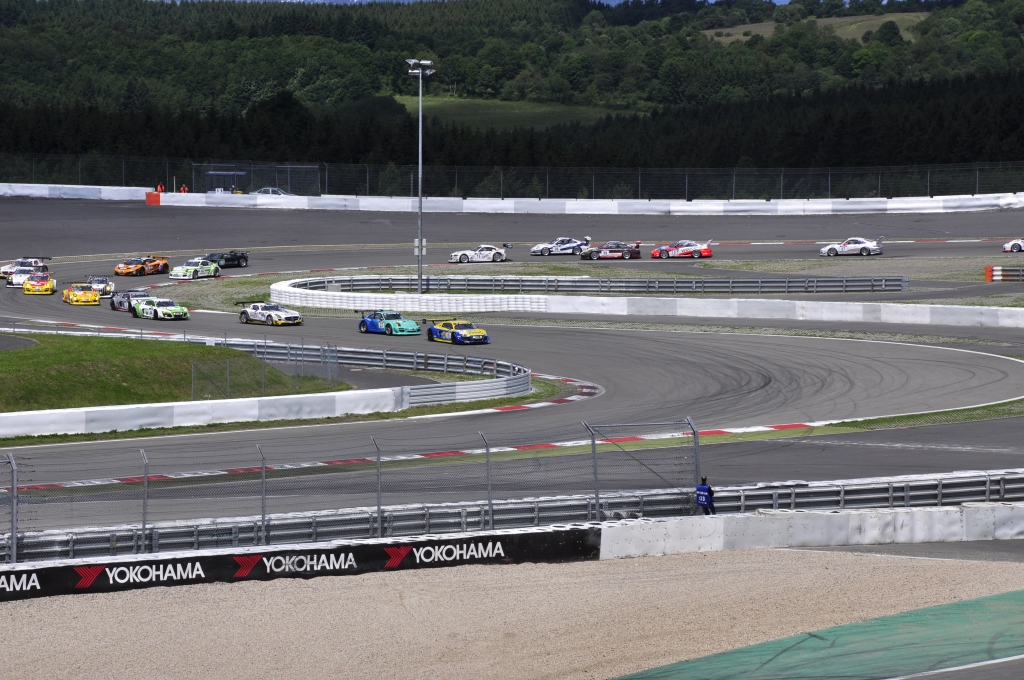 Falken Motorsports holt sich Platz vier bei der 43. Adenauer ADAC Rundstrecken-Trophy am Nürburgring 