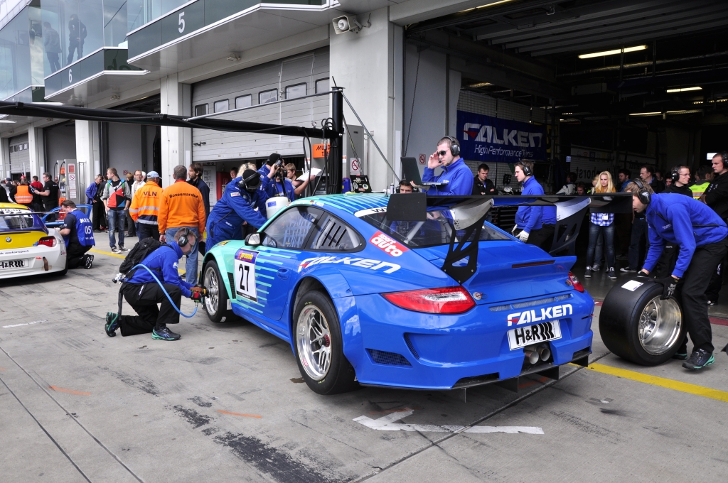 Falken Motorsports holt sich Platz vier bei der 43. Adenauer ADAC Rundstrecken-Trophy am Nürburgring 