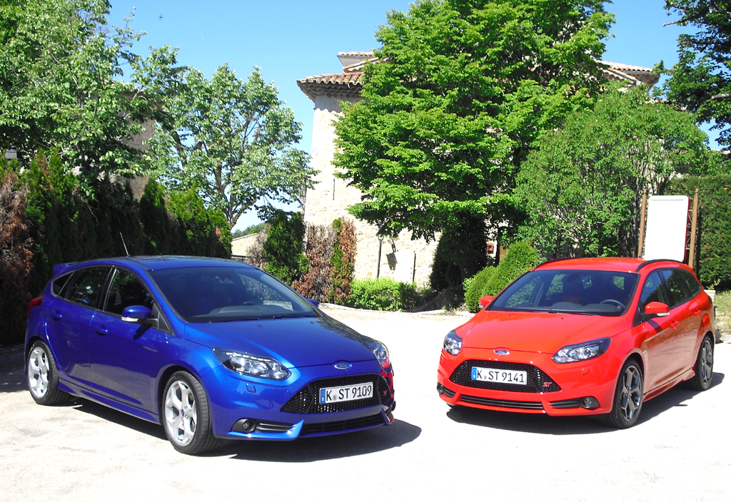 Ford Focus ST: ... und so zusammen mit dem bei Ford Turnier genannten Kombi.