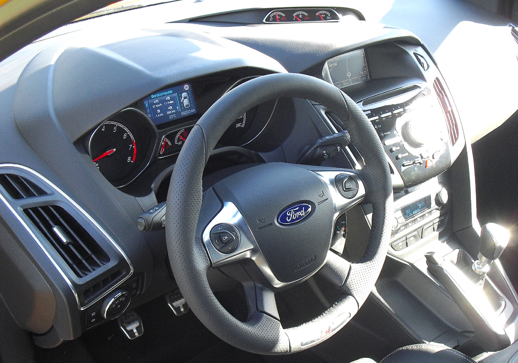 Ford Focus ST: Blick ins Cockpit. 