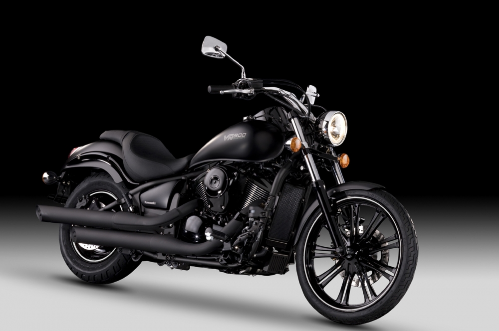 Kawasaki VN 900 - Matt und düster