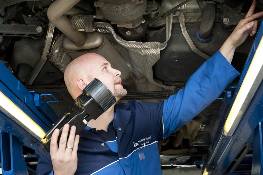 Kfz-Hauptuntersuchung - Erstmals Prüfung elektronischer Sicherheitssysteme