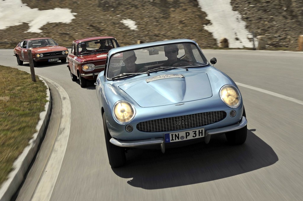 Kitzbüheler Alpenrallye lockt Autos und Promis