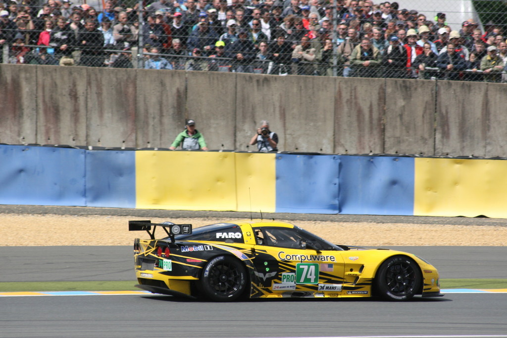 Le Mans 2012: Audi alleine an der Spitze