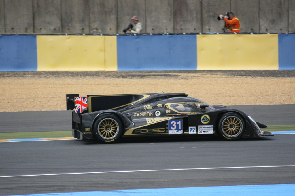 Le Mans 2012: Audi alleine an der Spitze
