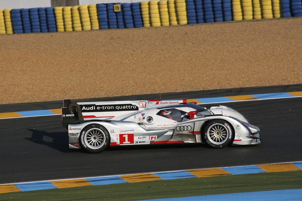Le Mans 2012: Audi alleine an der Spitze