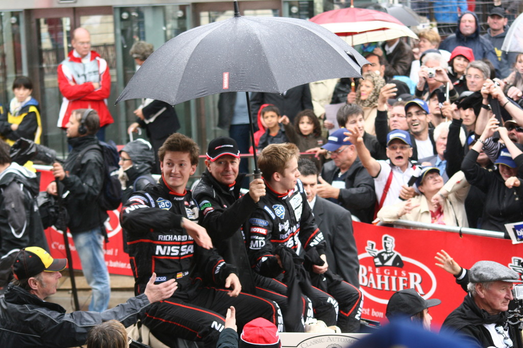 Le Mans 2012: Auftakt im Regen