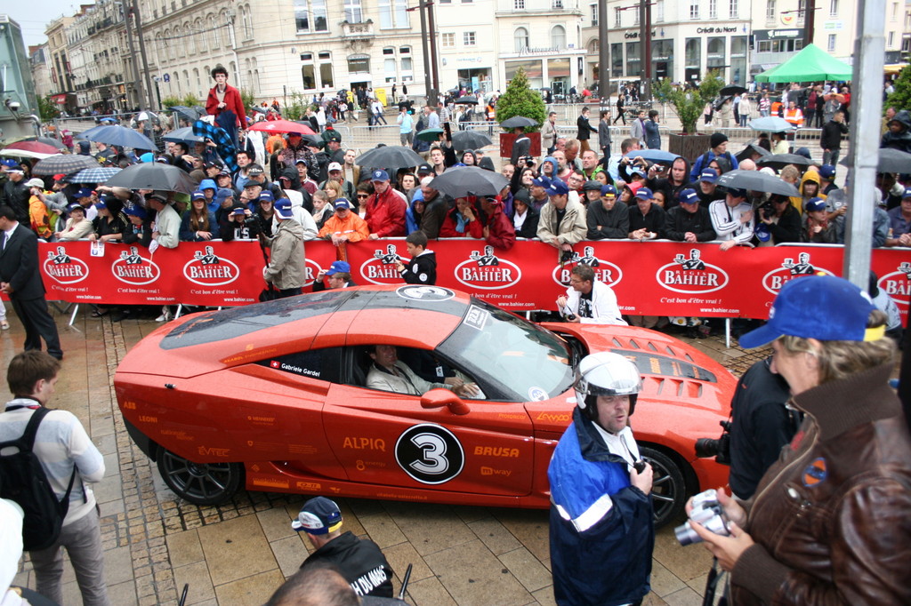 Le Mans 2012: Auftakt im Regen