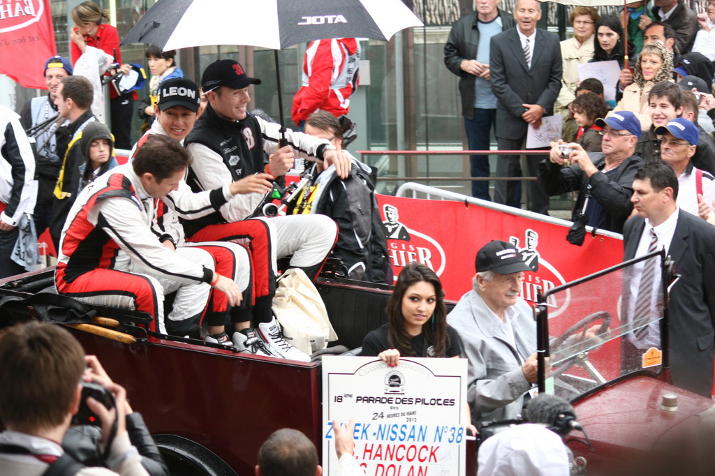 Le Mans 2012: Auftakt im Regen