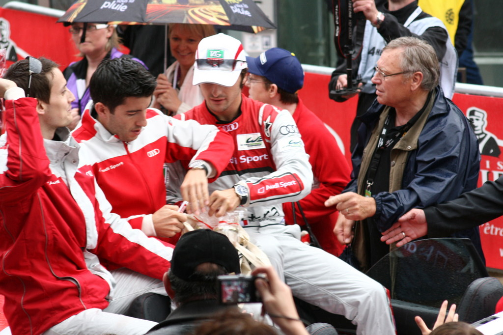 Le Mans 2012: Auftakt im Regen