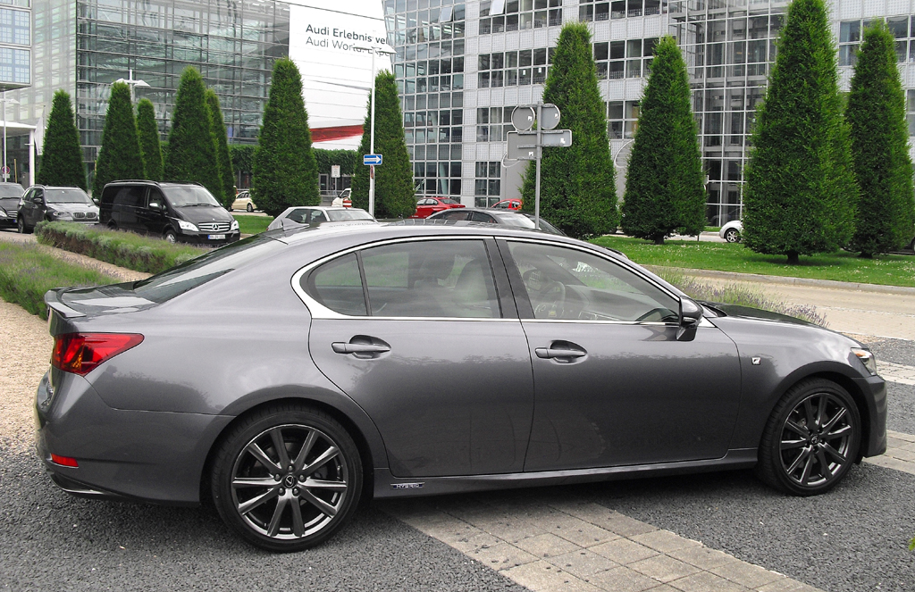 Lexus GS: Und so sieht die gehobene Mittelklasse-Limousine von der Seite aus.