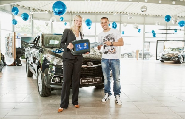 Lukas Podolski fährt ab sofort Hyundai