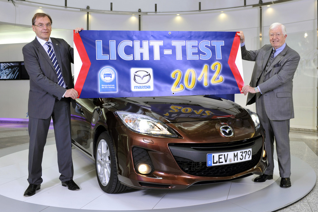 Mazda kooperiert mit ZDK beim Licht-Test 2012