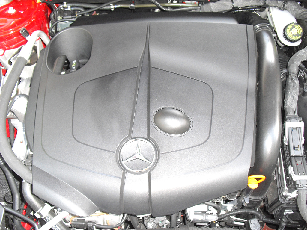Mercedes A-Klasse: Blick unter die Haube, hier bei einem A-200-Diesel. 