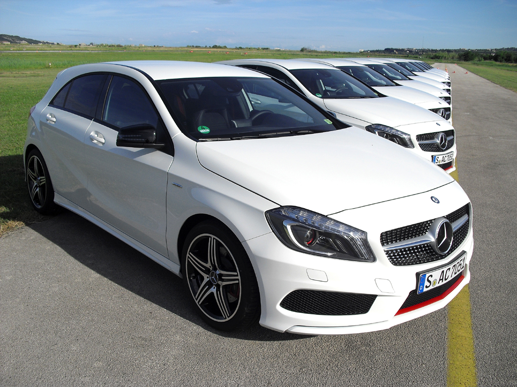Mercedes A-Klasse: Das Sportmodell A250 reichen die Stuttgarter noch in diesem Jahr nach.