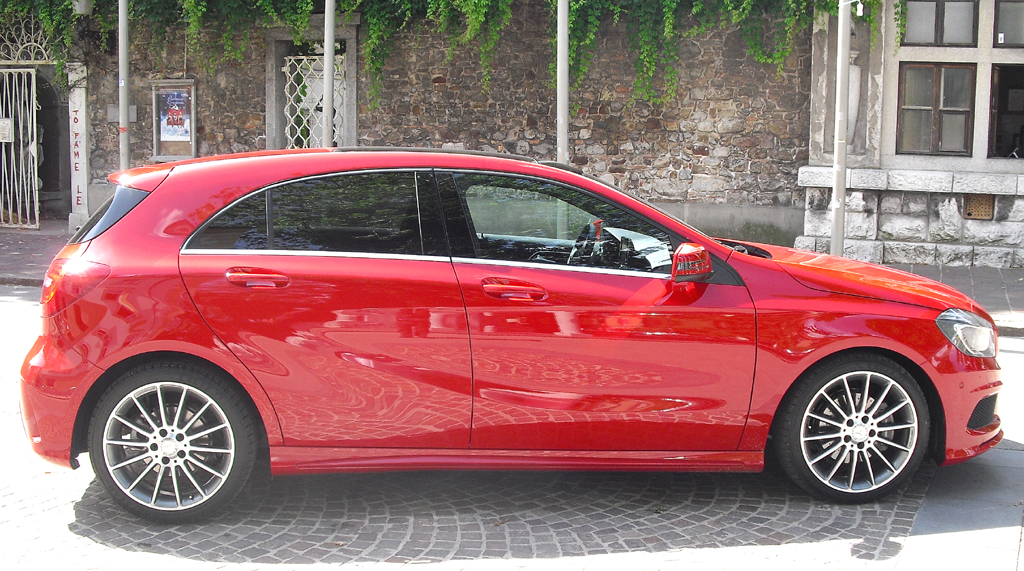 Mercedes A-Klasse: Und so sieht das neue Kompaktmodell von der Seite aus. 