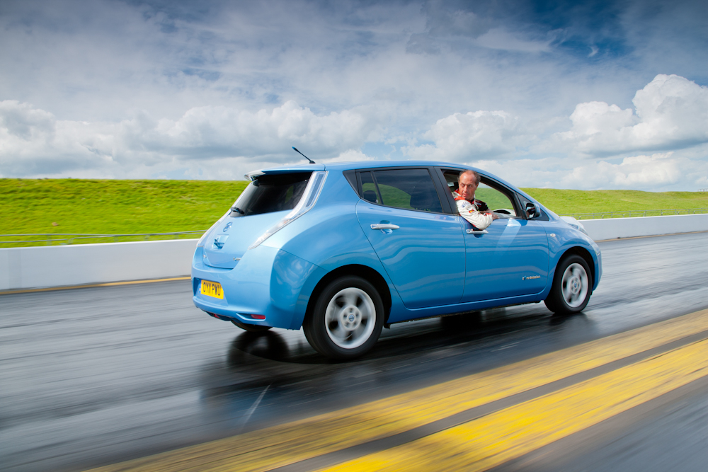 Nissan Leaf will ins Guiness Buch der Rekorde