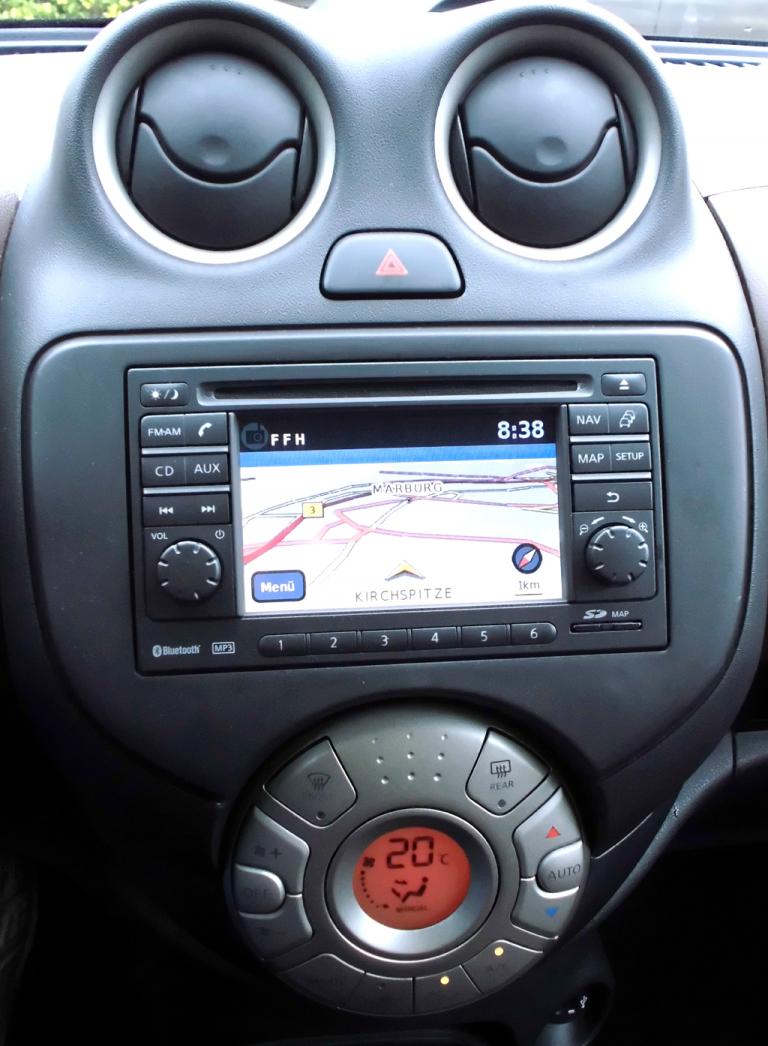 Nissan Micra: Blick auf den mittleren Armaturenträger. 