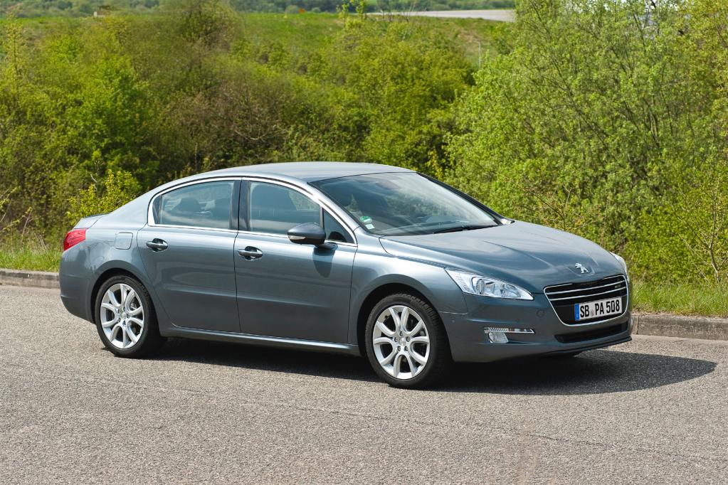 Opel soll Mittelklasse-Limousinen für PSA bauen