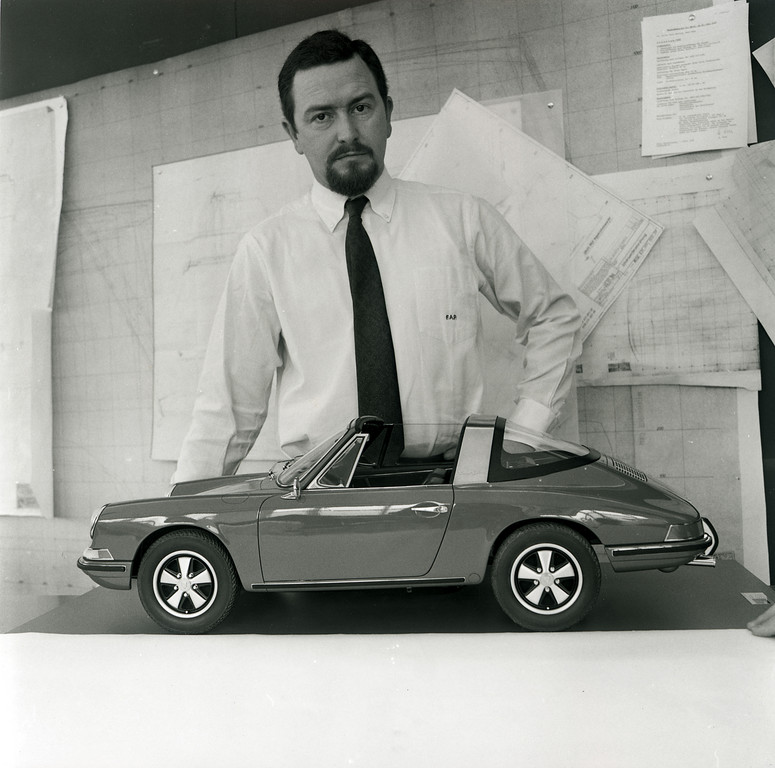 Porsche-Museum mit Ausstellung über Ferdinand Alexander Porsche