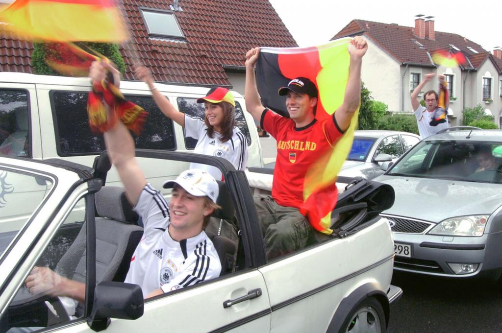 Ratgeber: Autokorso - Vorsicht bei der Feierfahrt