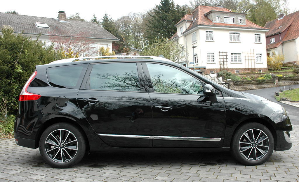 Renault Grand Scénic: Und so sieht der Kompaktvan von der Seite aus.
