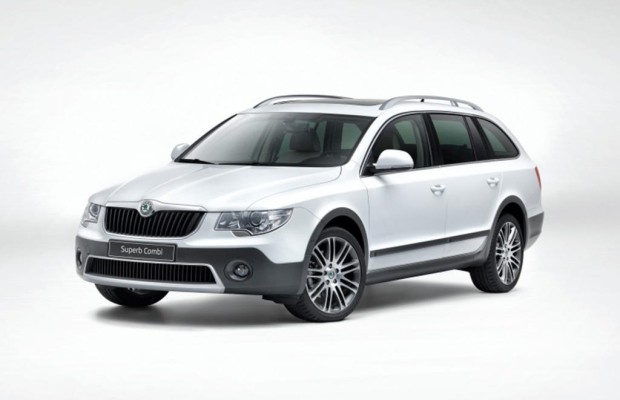 Skoda Superb Combi Outdoor - Holzfällerhemd für die Mittelklasse