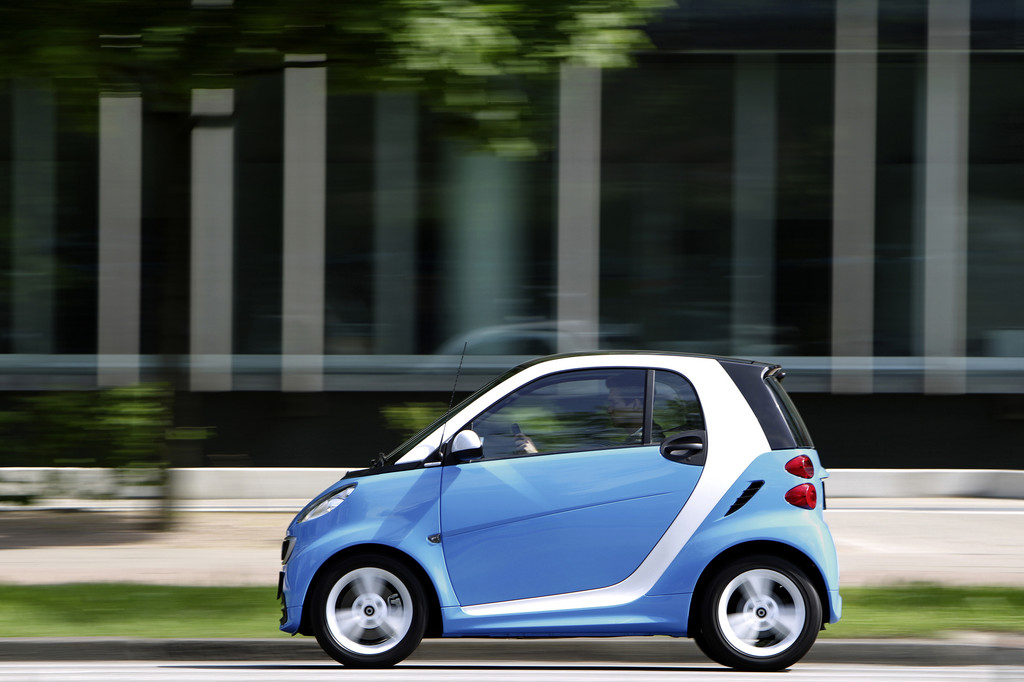 Smart Fortwo Edition Iceshine in Weiß oder Blau