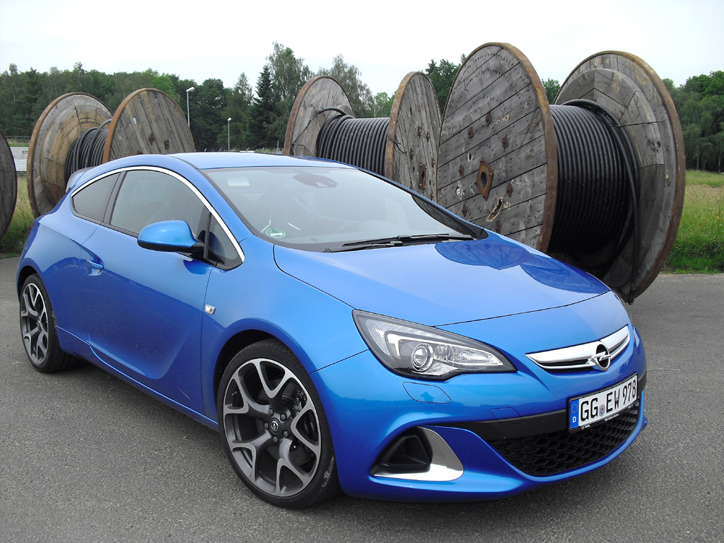 Spiel mit den Muskeln: Opel legt mit OPC das Astra-Spitzenmodell neu auf