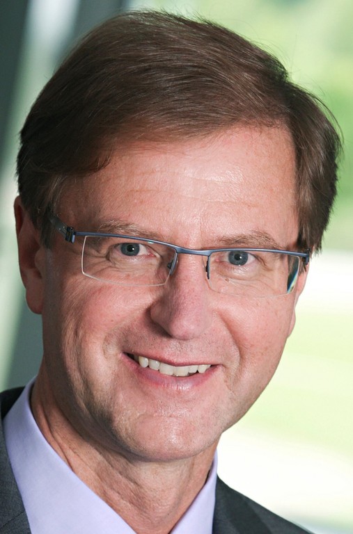 Stefan Asenkerschbaumer.