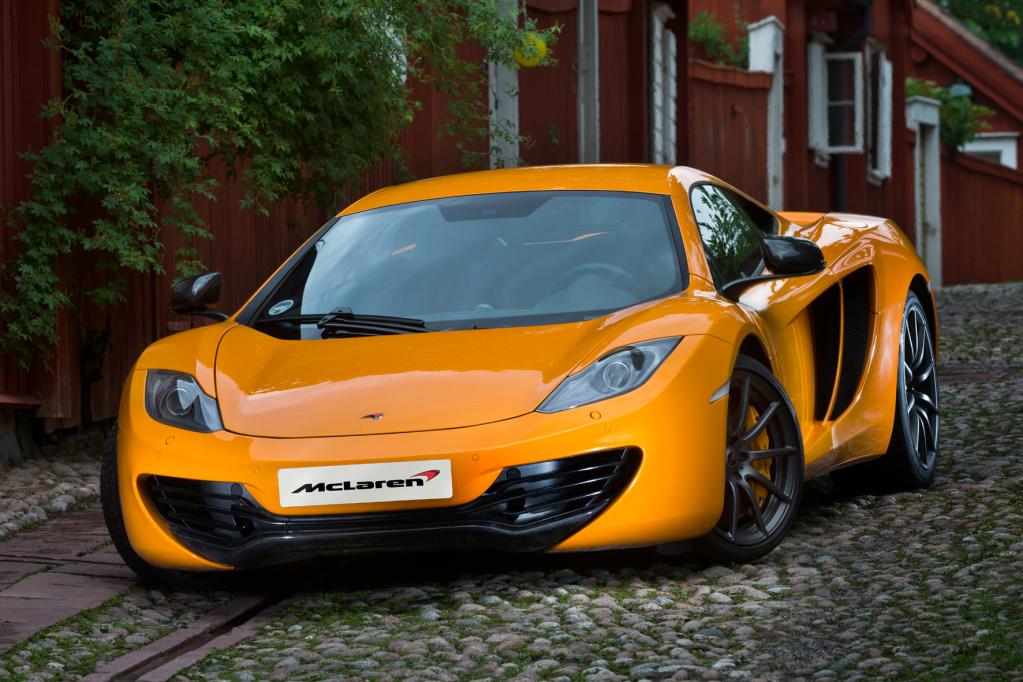 Supersportler von McLaren mit über 300 km/h und offenem Visier