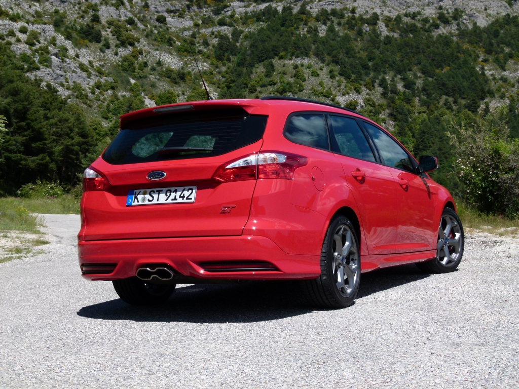 Test Ford Focus ST: Leistungssport(ler) für die ganze Familie