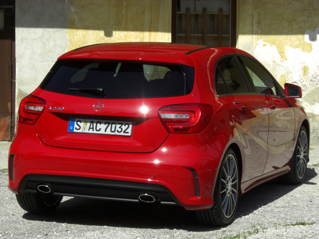 Test Mercedes-Benz A-Klasse: Angriff im Smartphone auf Rädern