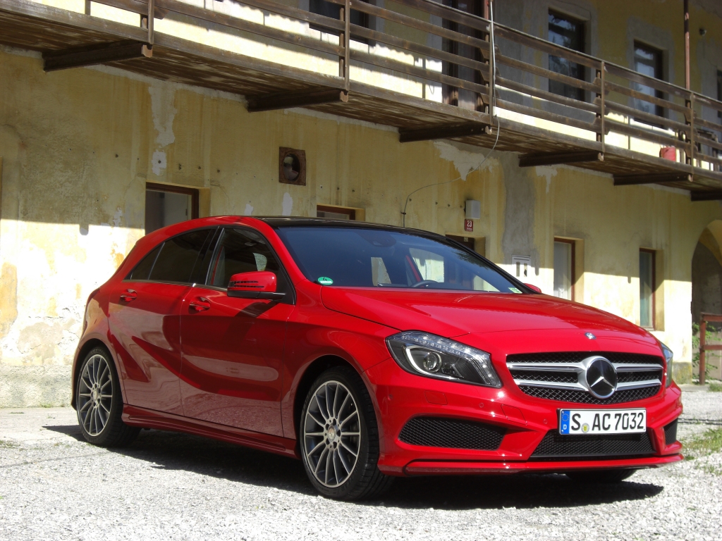 Test Mercedes-Benz A-Klasse: Angriff im Smartphone auf Rädern