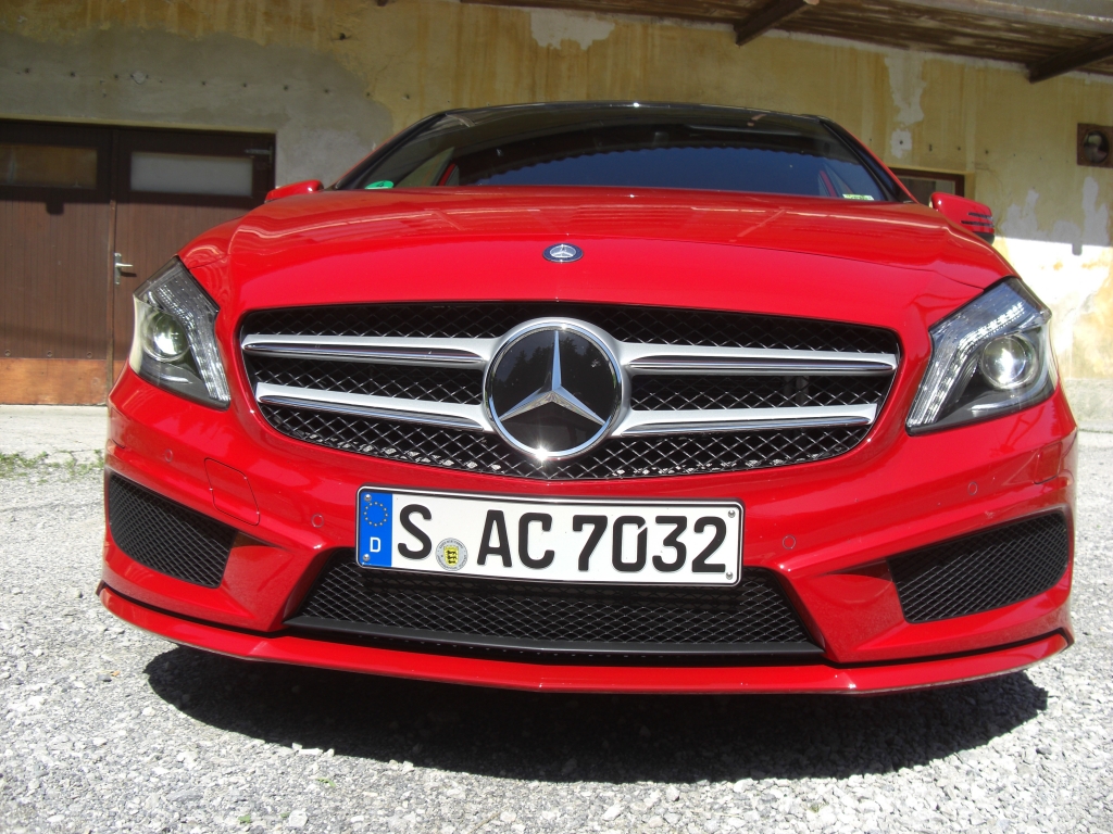 Test Mercedes-Benz A-Klasse: Angriff im Smartphone auf Rädern
