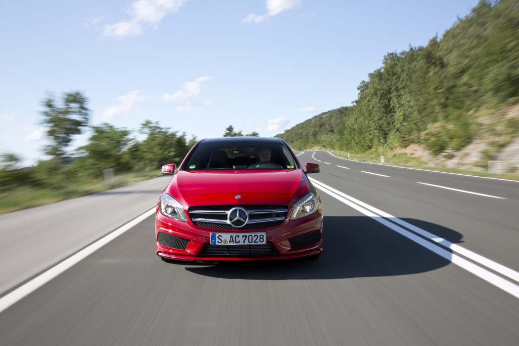 Test Mercedes-Benz A-Klasse: Angriff im Smartphone auf Rädern
