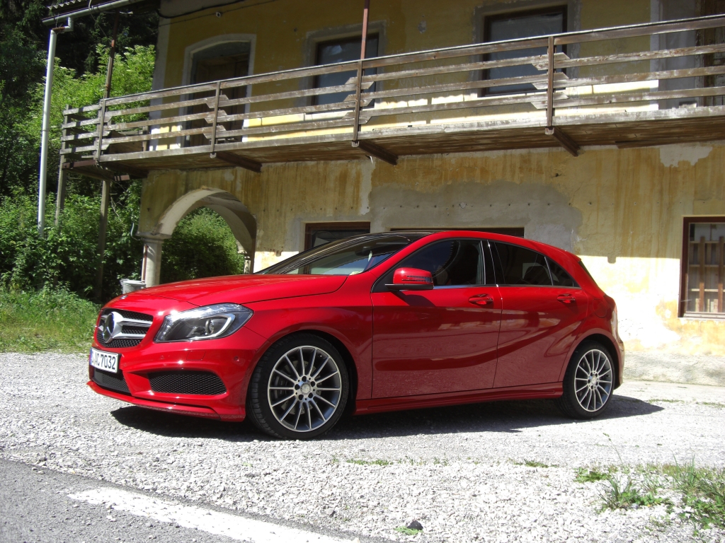 Test Mercedes-Benz A-Klasse: Angriff im Smartphone auf Rädern