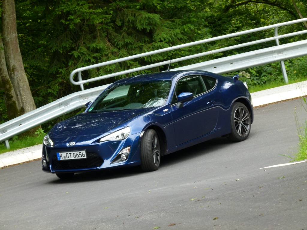 Test Toyota GT86 – Fahrdynamik statt PS-Wahnsinn    