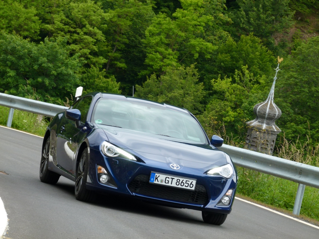 Test Toyota GT86 – Fahrdynamik statt PS-Wahnsinn    
