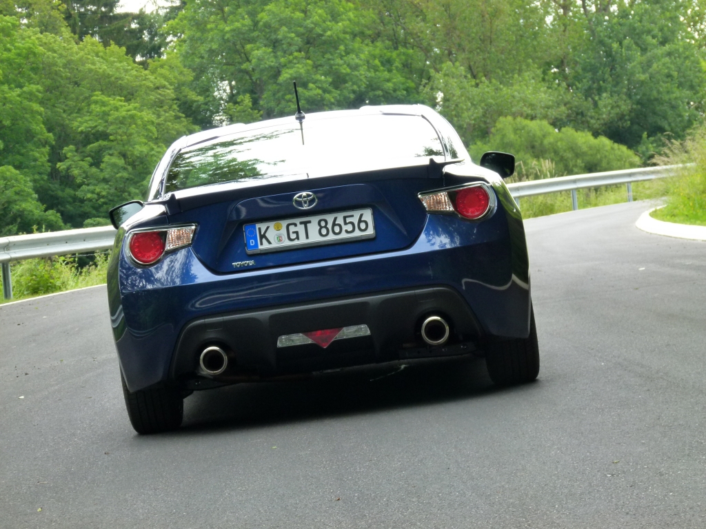 Test Toyota GT86 – Fahrdynamik statt PS-Wahnsinn    