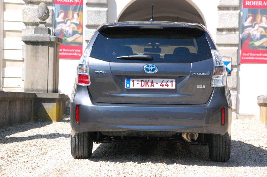 Test Toyota Prius+ - Der warscheinlich größte Hybrid Van der Welt