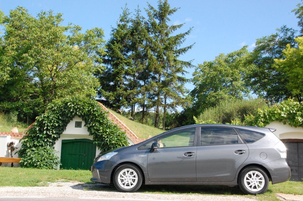 Test Toyota Prius+ - Der warscheinlich größte Hybrid Van der Welt