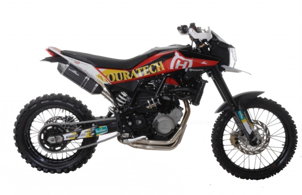 Touratech rüstet Husqvarana 900R Nuda für Erzbergrodeo aus