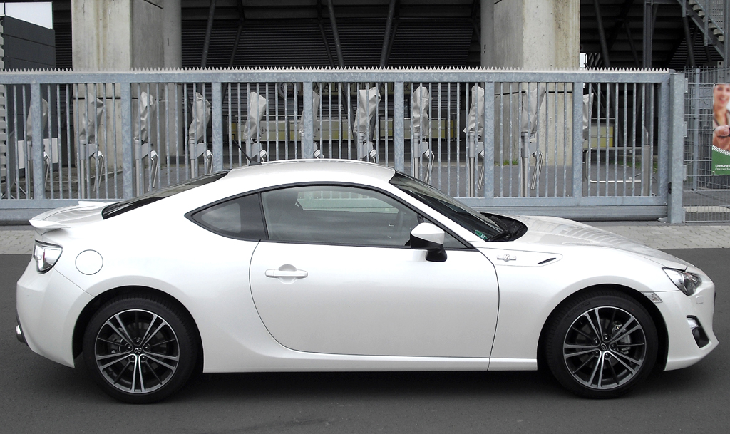 Toyota GT86: Und so sieht der zweitürige Japan-Flitzer von der Seite aus.
