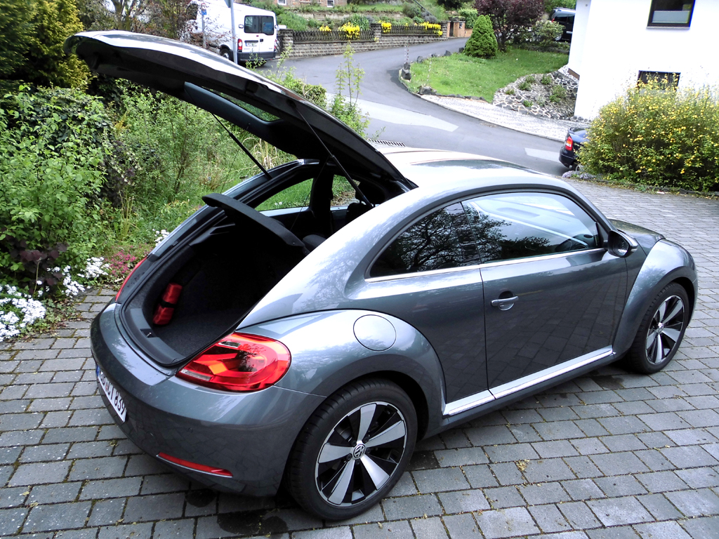VW Beetle: Ins Gepäckabteil passen 310 bis 905 Liter hinein. 