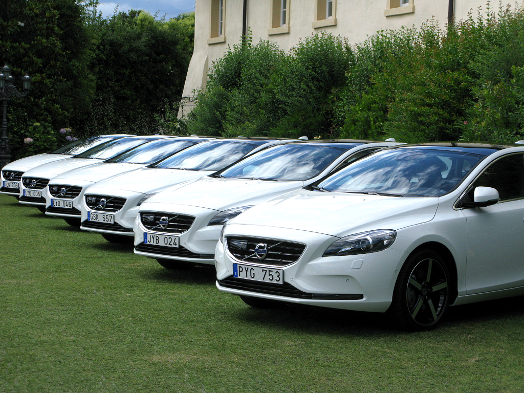 Volvo-V40-Parade bei der Fahrvorstellung in Italien.