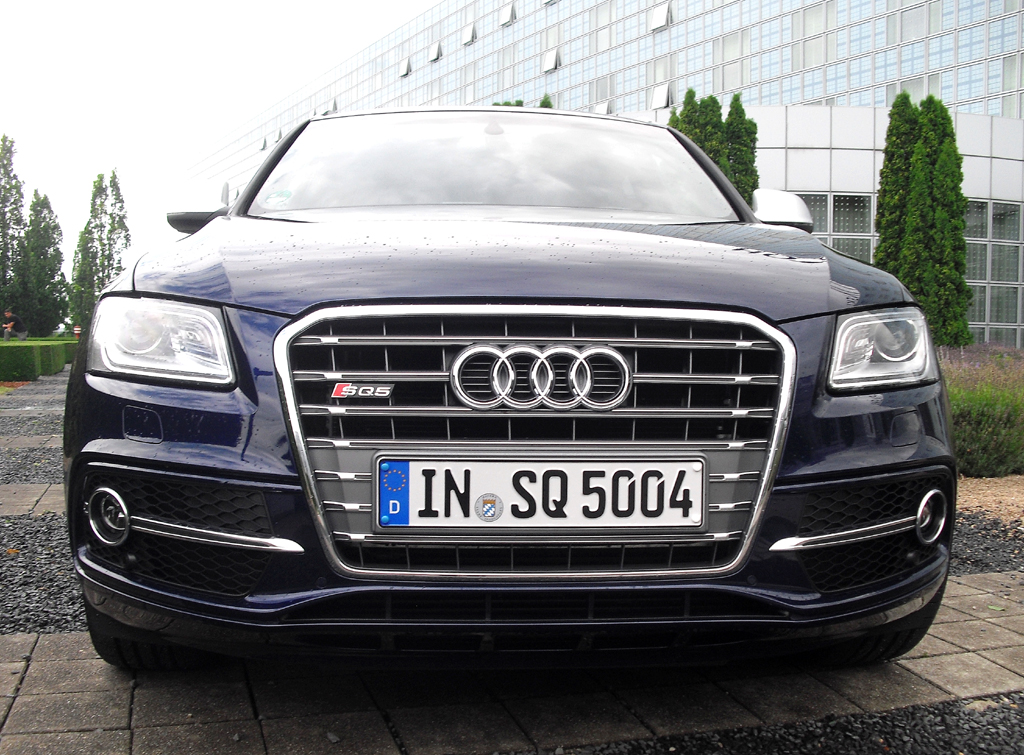 Audi SQ5: Blick auf die Frontpartie. 