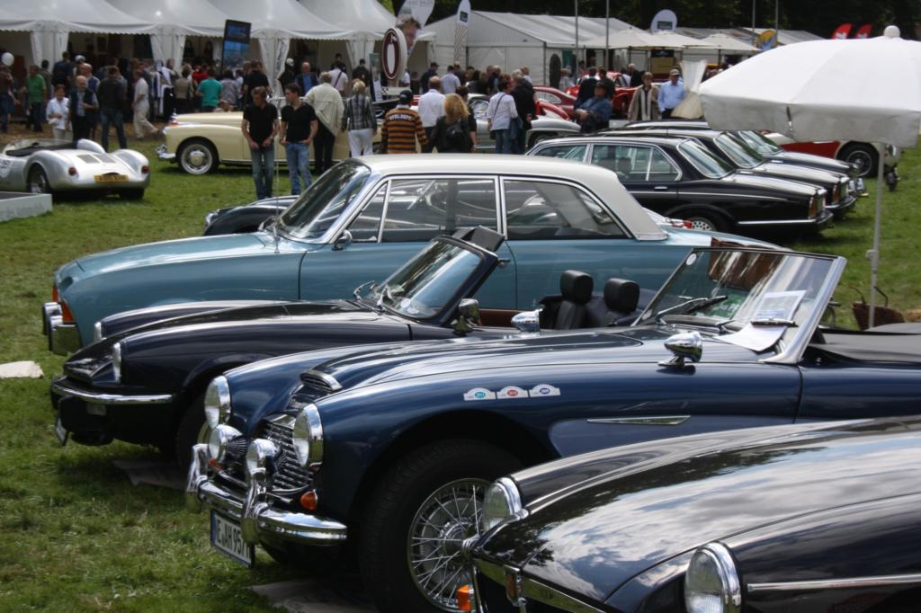 Automobile Chromjuwelen und Klassiker für alle
