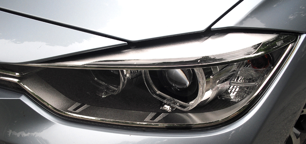 BMW ActiveHybrid 3: Moderne Leuchteinheit vorn.