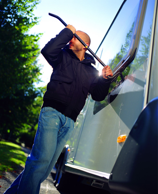 Caravan-Salon 2012: DEFA stellt Alarmanlage vor